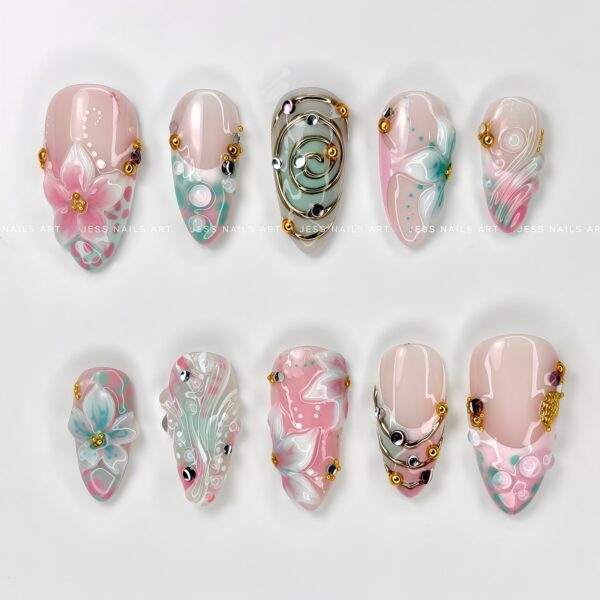 Blooming Sea press-on nails by Jess Nailbox