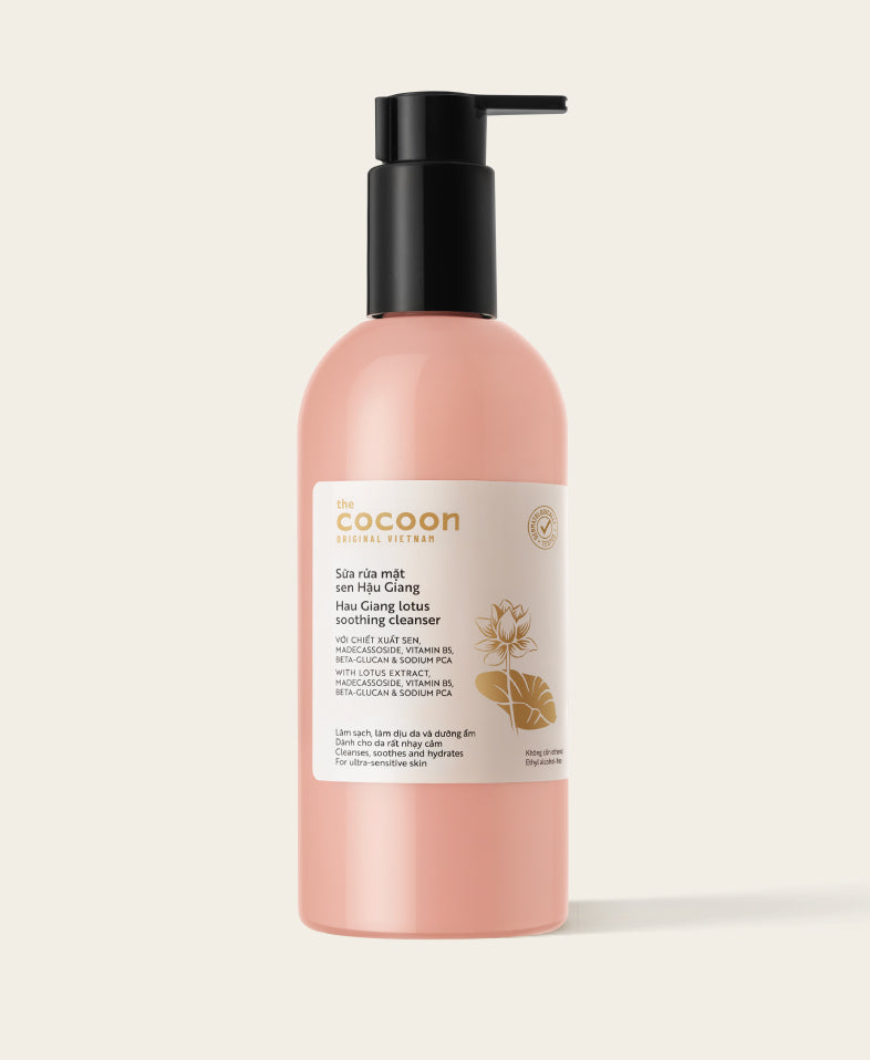 Cocoon Hau Giang Lotus Soothing Cleanser 310ml